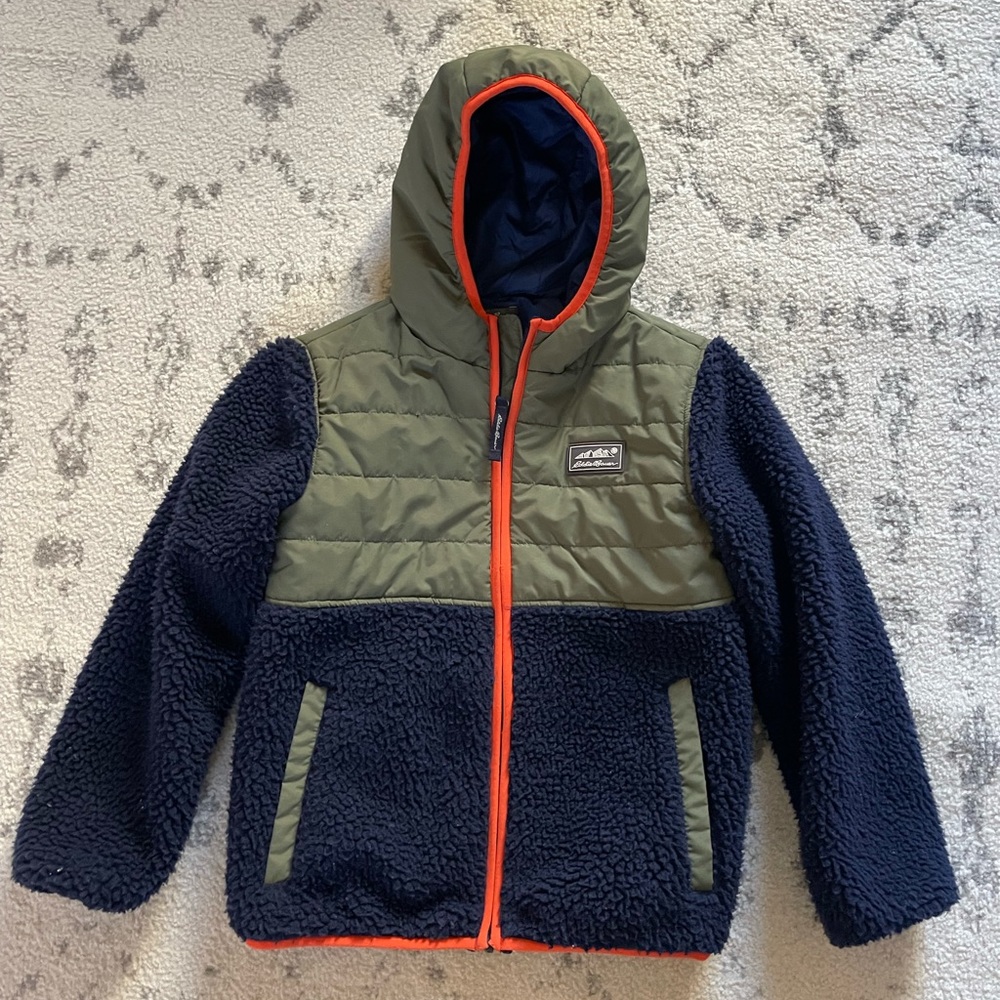 Eddie Bauer jacket. Great condition. Size boys 7-8.